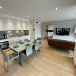 Luxury 3 Bedrooms Flat Cloche D\'Or W Terrace&Parking