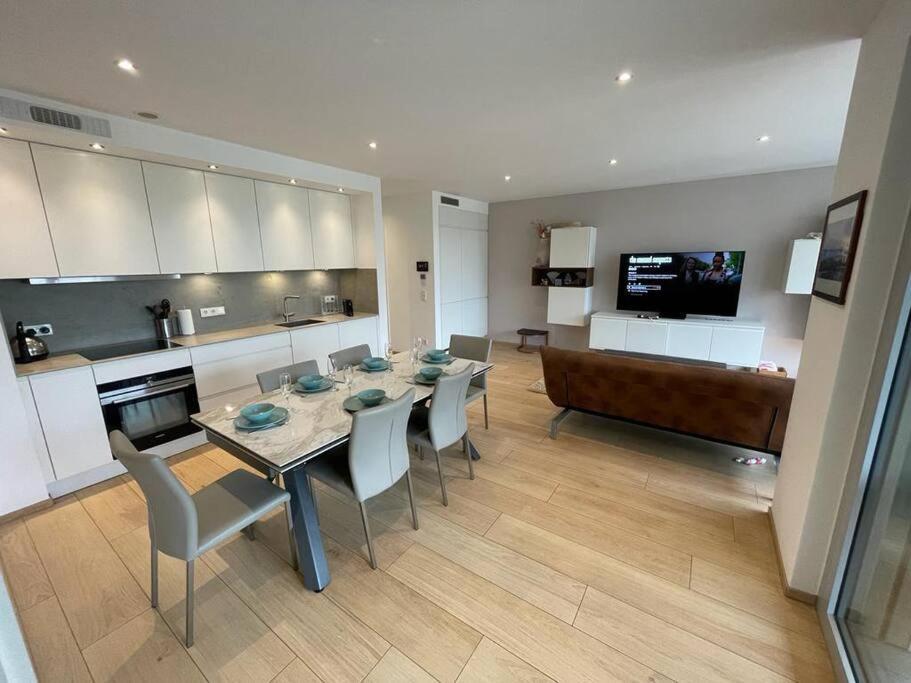 Luxury 3 Bedrooms Flat Cloche D'or W Terrace&parking